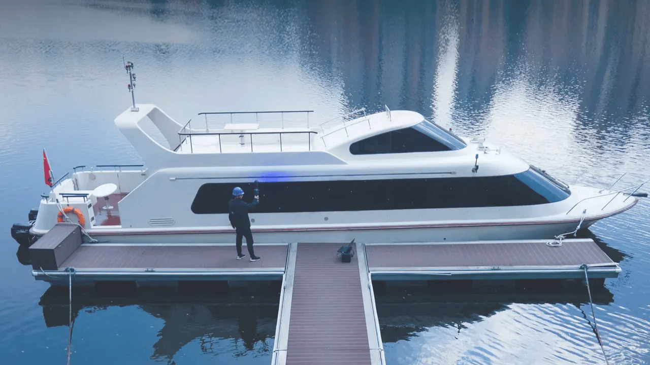 Yacht modification 1